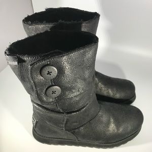 Skechers women’s black winter/snow boots size 9.5